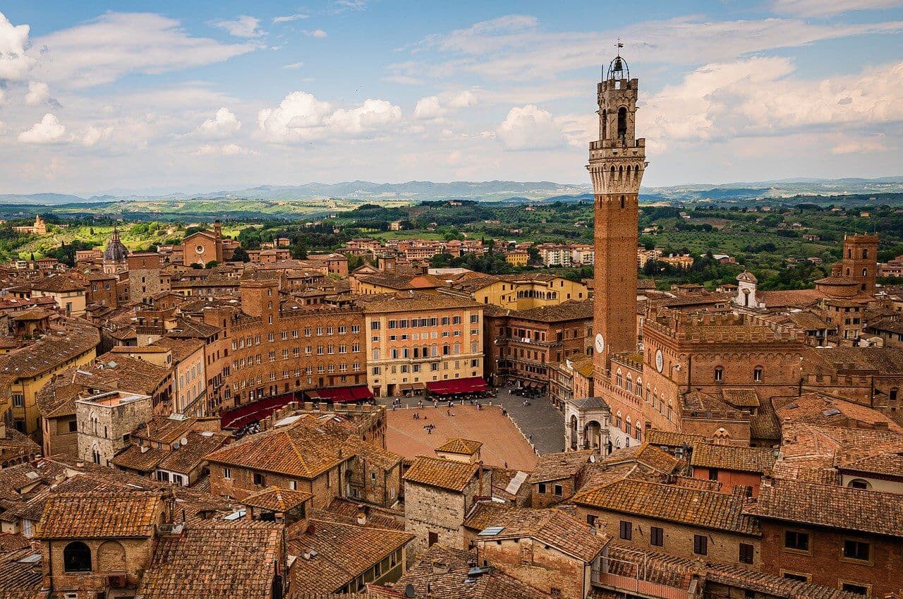 San Gimignano landscape and authentic Tuscan experiences